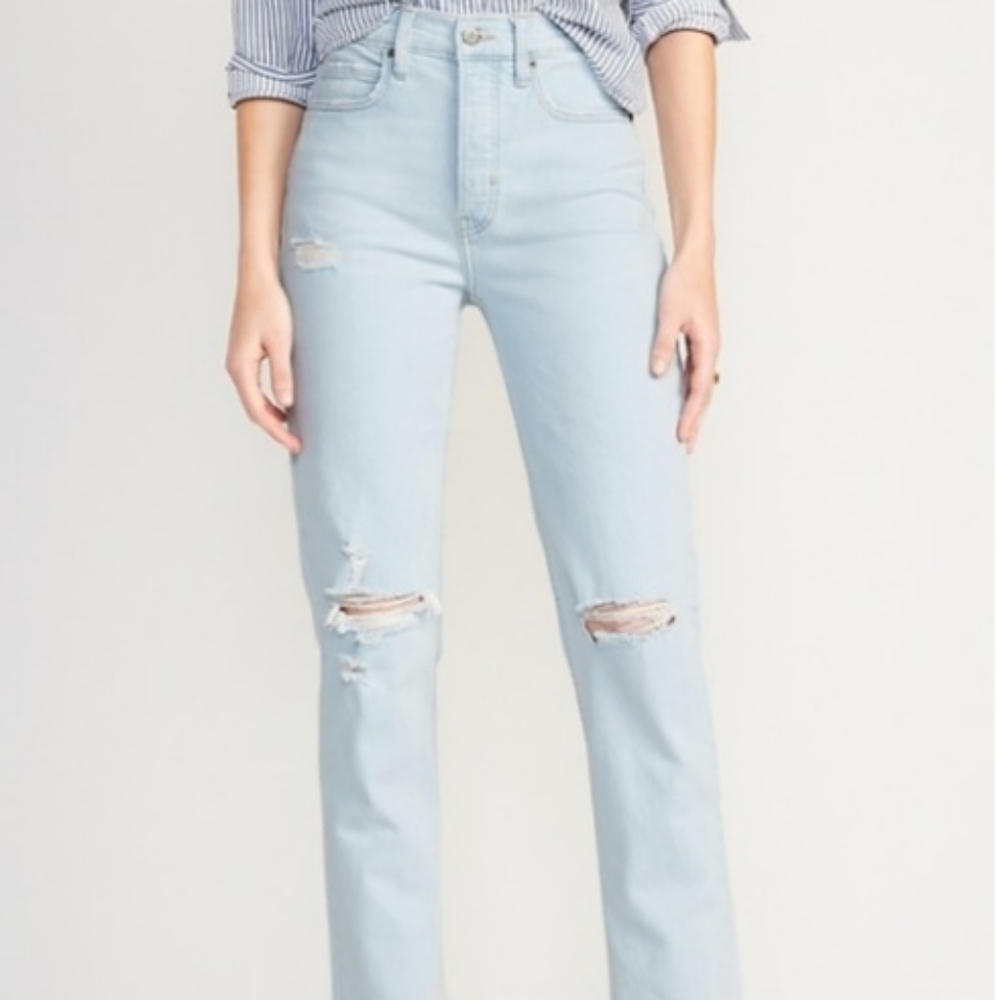 [Old Navy] Curvy Extra High-Waisted Button-Fly Sky-Hi Straight Ripped Jeans for
